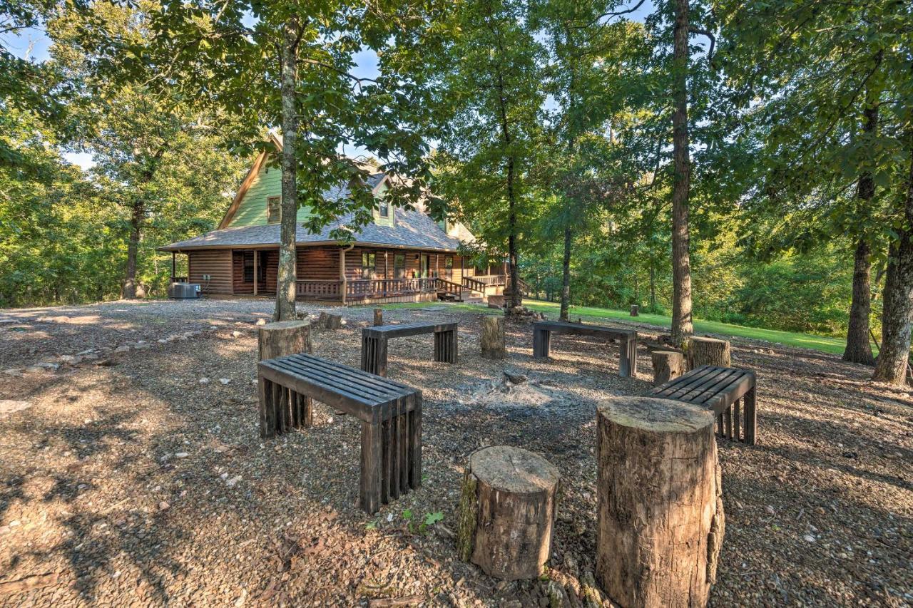 Villa Broken Bow Retreat On 2 Acres With Hot Tub And Deck! Extérieur photo